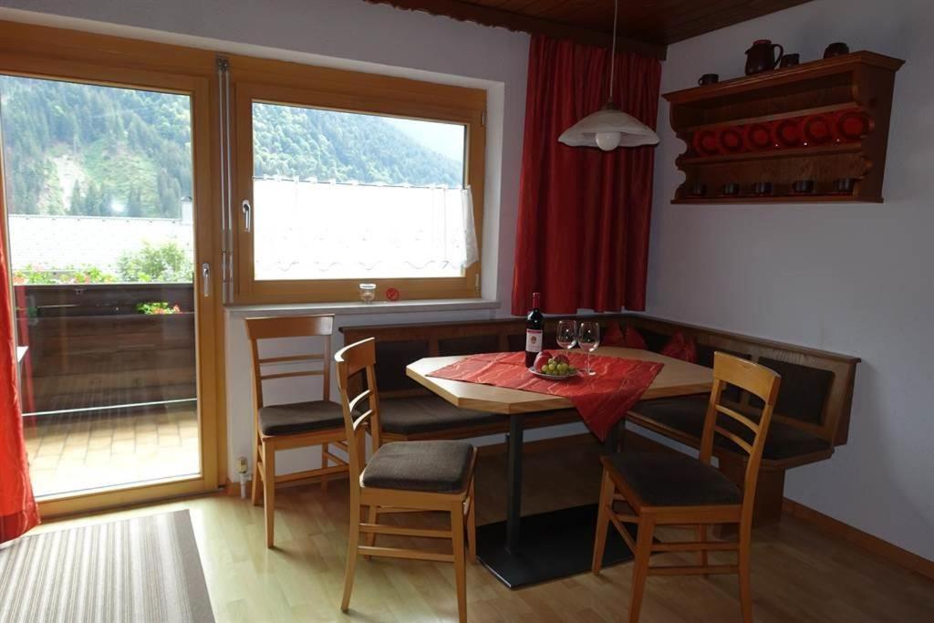 Appartement Haus Lifinar - Carmen Juen à Sankt Gallenkirch Extérieur photo